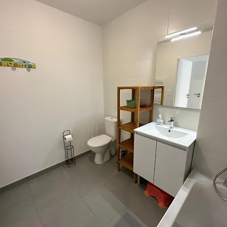 Holiday home Maison Spacieuse - Proche Foret - Terrasse - Parking